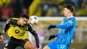 赫内斯：明年目标是德甲冠军；已准备庆祝活动？我们不想傲慢